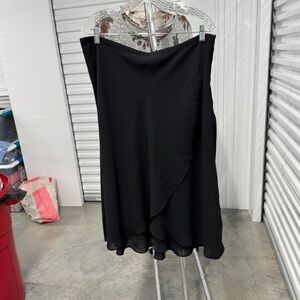 New York & Company | Wrap Skirt in Black | size 16